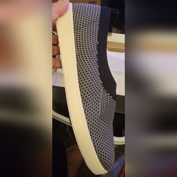 CloudWalkers size 11W black white pattern slip on shoe - Picture 2 of 5